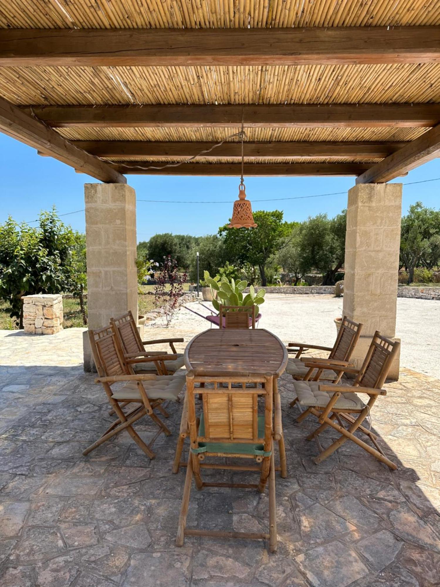 Trulli Santa Maria Odegitria Relais Guest House Остуни Екстериор снимка