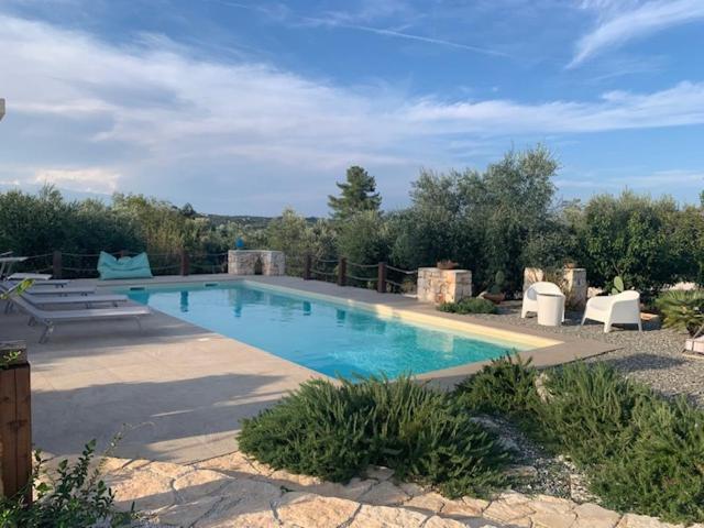 Trulli Santa Maria Odegitria Relais Guest House Остуни Екстериор снимка